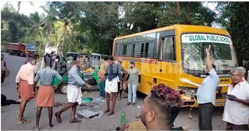 ಭೀಕರ ಅಪಘಾತ: ಒಂದೇ ಕುಟುಂಬದ ನಾಲ್ವರು ಮಹಿಳೆಯರು ಸೇರಿ ಐವರು ಮೃತ್ಯು