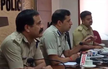 ಸಿಟಿ ಬಸ್ ಗಳ ಅಟಾಟೋಪಗಳಿಗೆ ಕಡಿವಾಣ ಹಾಕಲು ಬಸ್ ಮಾಲಕರೊಂದಿಗೆ ಪೊಲೀಸ್ ಕಮಿಷನರ್ ಅನುಪಮ್ ಅಗರ್ ವಾಲ್ ಸಭೆ