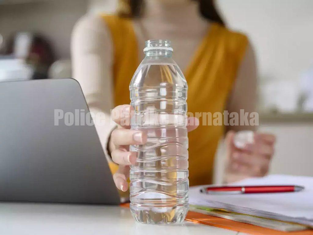 ಉಳ್ಳಾಲ ಪರೀಕ್ಷೆಯಲ್ಲಿ ಕಡಿಮೆ ಮಾರ್ಕ್ ನೀಡಿದ್ದಕ್ಕೆ- ನೀರಿನ ಬಾಟಲ್ನಲ್ಲಿ ಮಾತ್ರೆ ಹಾಕಿದ ವಿದ್ಯಾರ್ಥಿನಿಯರು