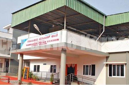 ಪಣಂಬೂರು: ಬಬ್ಬು ಸ್ವಾಮಿ ದೈವಸ್ಥಾನದ ಪ್ರಾಂಗಣದಲ್ಲಿ ವ್ಯಕ್ತಿ ಆತ್ಮಹತ್ಯೆ