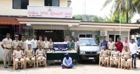 ಉಡುಪಿ: ಕುಖ್ಯಾತ ಅಂತರ್ ಜಿಲ್ಲಾ ಮನೆಗಳ್ಳತನ ಆರೋಪಿಯ ಬಂಧನ; 46.67 ಲಕ್ಷ ಮೌಲ್ಯದ ಸೊತ್ತು ವಶ