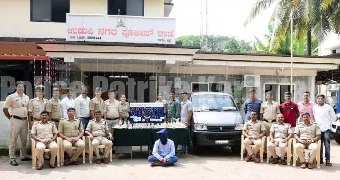 ಉಡುಪಿ: ಕುಖ್ಯಾತ ಅಂತರ್ ಜಿಲ್ಲಾ ಮನೆಗಳ್ಳತನ ಆರೋಪಿಯ ಬಂಧನ; 46.67 ಲಕ್ಷ ಮೌಲ್ಯದ ಸೊತ್ತು ವಶ