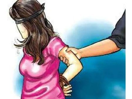 ಶಾಲಾ ಶಿಕ್ಷಕಿಯನ್ನು ಸಿನಿಮೀಯ ರೀತಿಯಲ್ಲಿ ‘ಅಪಹರಣ’..!