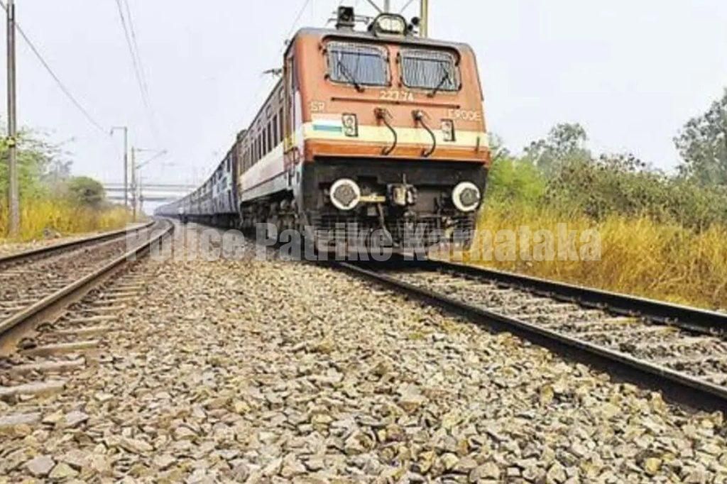 ಶಾಲೆಗೆ ಹೋಗಲು ತಾಯಿ ಬೈದರು ಎಂದು ಚಲಿಸುವ ರೈಲಿನ ಮುಂದೆ ಹಾರಿ ಬಾಲಕಿ ಆತ್ಮಹತ್ಯೆ..!