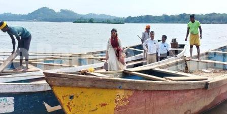 ಮಂಗಳೂರು: ನೇತ್ರಾವತಿ ನದಿಯಲ್ಲಿ ಅಕ್ರಮ ಮರಳುಗಾರಿಕೆ – ಐದು ದೋಣಿಗಳು ವಶಕ್ಕೆ