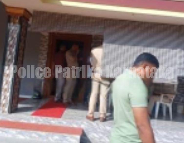 ಬಂಟ್ವಾಳ: ಬೆಳಂಬೆಳಿಗ್ಗೆ ತಾಯಿ ಮಗಳಿಗೆ ಚಾಕು ತೋರಿಸಿ ಲಕ್ಷಾಂತರ ರೂ. ನಗನಗದು ದೋಚಿದ ಮುಸುಕುದಾರಿಗಳು..!