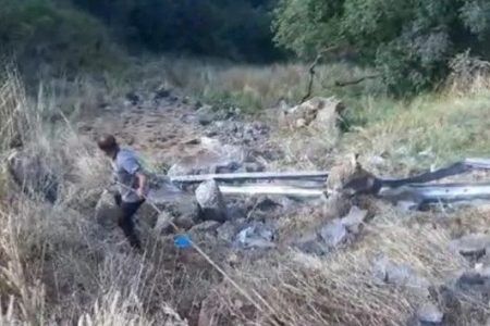 ಚಾರ್ಮಾಡಿ: 2000 ಅಡಿ ಪ್ರಪಾತಕ್ಕೆ ಬಿದ್ದ ಟಿಪ್ಪರ್ ಲಾರಿ..!