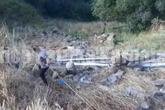 ಚಾರ್ಮಾಡಿ: 2000 ಅಡಿ ಪ್ರಪಾತಕ್ಕೆ ಬಿದ್ದ ಟಿಪ್ಪರ್ ಲಾರಿ..!