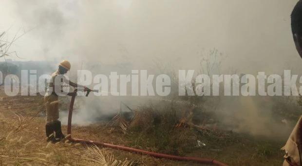 ಉಡುಪಿ: ಖಾಲಿ ಜಾಗದಲ್ಲಿ ಬೆಂಕಿ..! ತಪ್ಪಿದ ಅನಾಹುತ