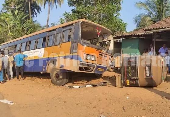 ಬಂಟ್ವಾಳ: ಬಸ್ ಟಯರ್ ಬ್ಲಾಸ್ಟ್- ಚಾಲಕನ ನಿಯಂತ್ರಣ ತಪ್ಪಿ ರಿಕ್ಷಾಕ್ಕೆ ಡಿಕ್ಕಿ..!