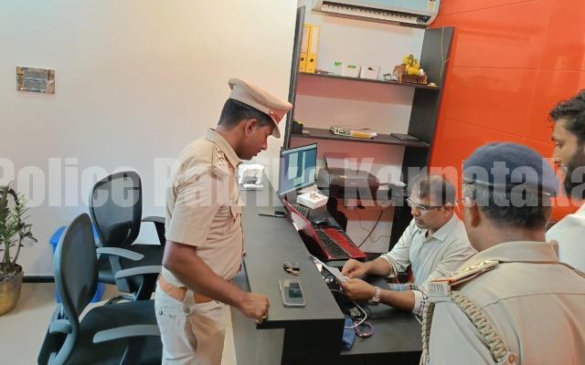 ಉಡುಪಿ: ಅನಧಿಕೃತ ರೆಂಟ್ ಕಾರ್/ಬೈಕ್ ಗಳನ್ನು ಮುಟ್ಟುಗೊಲು ಹಾಕಿದ ಆರ್ಟಿಓ ಅಧಿಕಾರಿಗಳು