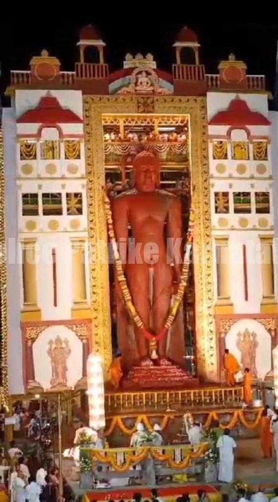 ಬೆಳ್ತಂಗಡಿ: ಜಗತ್ತಿನ ಏಕೈಕ ಮಂದಸ್ಮಿತ ಗೊಮ್ಮಟನಿಗೆ ಮಹಾಮಸ್ತಾಕಾಭಿಷೇಕ ಸಂಭ್ರಮ