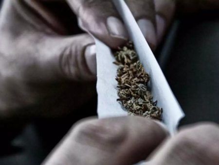 ಪುತ್ತೂರು: ಗಾಂಜಾ ಸೇವಿಸಿ ಅನುಚಿತ ವರ್ತನೆ- ಆರೋಪಿಗಳಿಬ್ಬರು ಅರೆಸ್ಟ್..!