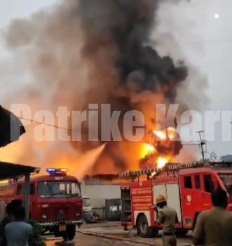 ಮಂಗಳೂರು: ಬೈಕಂಪಾಡಿ ಸೀ ಫುಡ್ ಫ್ಯಾಕ್ಟರಿಗೆ ಆಕಸ್ಮಿಕ ಬೆಂಕಿ..!