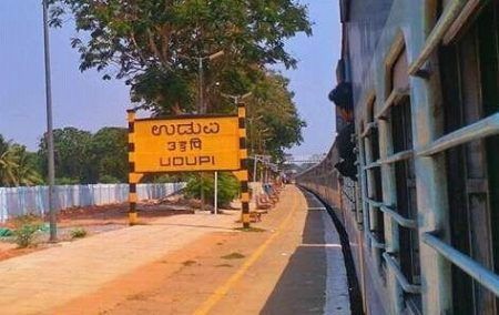 ಉಡುಪಿ: ರೈಲಿನಲ್ಲಿ ಪ್ರಯಾಣಿಕನೊಬ್ಬ ಅಕ್ರಮ ನಗದು ಸಾಗಿಸುತ್ತಿದ್ದಾಗ ಪತ್ತೆ..!