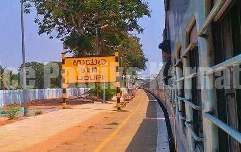 ಉಡುಪಿ: ರೈಲಿನಲ್ಲಿ ಪ್ರಯಾಣಿಕನೊಬ್ಬ ಅಕ್ರಮ ನಗದು ಸಾಗಿಸುತ್ತಿದ್ದಾಗ ಪತ್ತೆ..!