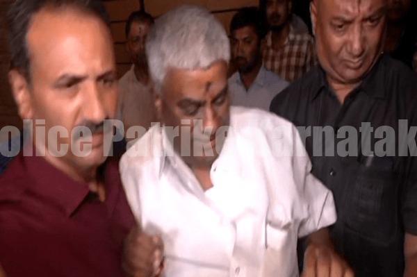 ಲೈಂಗಿಕ ದೌರ್ಜನ್ಯ ಕೇಸ್: ಹೆಚ್ಡಿ ರೇವಣ್ಣ ಬಂಧಿಸಿದ ಎಸ್ಐಟಿ ಅಧಿಕಾರಿಗಳು