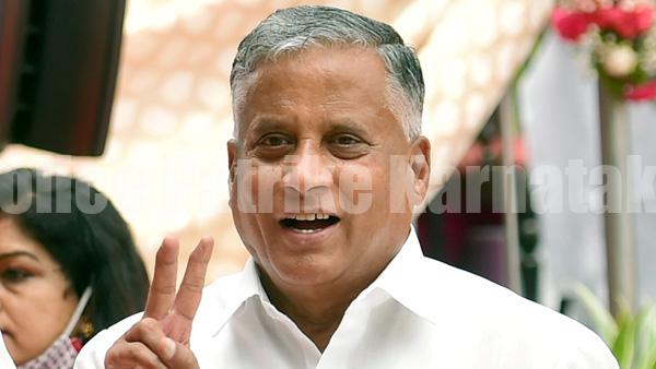 BREAKING: ರಾಜ್ಯದಲ್ಲಿ ಬಿಜೆಪಿಗೆ ಮೊದಲ ಜಯ: ತುಮಕೂರಿನಲ್ಲಿ ವಿ. ಸೋಮಣ್ಣ ಗೆಲುವು