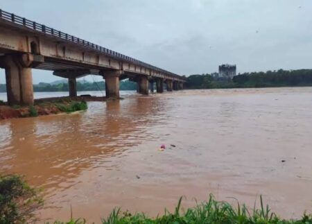 ಬಂಟ್ವಾಳ: ನೇತ್ರಾವತಿ ನದಿಯಲ್ಲಿ ನೀರಿನ ಮಟ್ಟ ಹೆಚ್ಚಳ- ನದಿ ತೀರದ ಜನರಿಗೆ ಎಚ್ಚರಿಕೆ..!