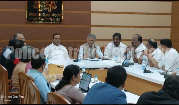 ರಾಜೀವ್ ಗಾಂಧಿ ಪಂಚಾಯತ್ ರಾಜ್ ಸಂಘಟನೆಯ ಗ್ರಾಮೀಣ ಮಟ್ಟದ ಕಾಳಜಿ ಹಾಗೂ 9/11ಗೊಂದಲ-ಪರಿಹಾರ ಕ್ರಮಕ್ಕೆ ಇಟ್ಟ ಅಭಿಪ್ರಾಯಗಳು, ಸರಕಾರ ತೆಗೆದುಕೊಂಡ ದಿಟ್ಟಕ್ರಮ ಶ್ಲಾಘನೀಯ, ಗ್ರಾಮೀಣ ಭಾಗದ ಜನರ ಪರವಾಗಿ ಅಭಿನಂದನೆಗಳು: ರಾಜೀವ್ ಗಾಂಧಿ ಪಂಚಾಯತ್ ರಾಜ್ ಸಂಘಟನೆಯ ಜಿಲ್ಲಾದ್ಯಕ್ಷರಾದ ಶ್ರೀ ಕುಳಾಲ್ ಸುಭಾಶ್ಚಂದ್ರ ಶೆಟ್ಟಿ..