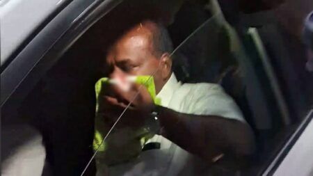 ಹೆಚ್ಡಿ ಕುಮಾರಸ್ವಾಮಿ ಮೂಗಿನಿಂದ ಸುರಿದ ರಕ್ತ! ಆಸ್ಪತ್ರೆಗೆ ದೌಡಾಯಿಸಿದ ಕೇಂದ್ರ ಸಚಿವ