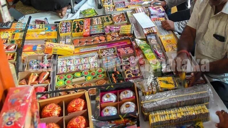 ಮಂಗಳೂರು: ಪಟಾಕಿ ಮಾರಾಟ ಲೈಸನ್ಸ್ಗೆ ಅರ್ಜಿ ಆಹ್ವಾನ