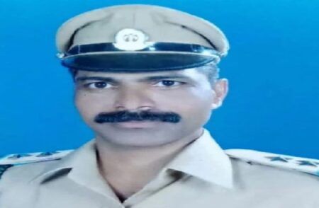 ಹಿಂದೂ ಧರ್ಮದ ಒಂದು ಸಮುದಾಯದಲ್ಲಿ 1ಲಕ್ಷ ಹೆಣ್ಣುಮಕ್ಕಳು ‘ವೇಶ್ಯೆ’ಯರಿದ್ದಾರೆ: ಅಧಿಕಾರಿ ವಿರುದ್ಧ ದೂರು ದಾಖಲು!