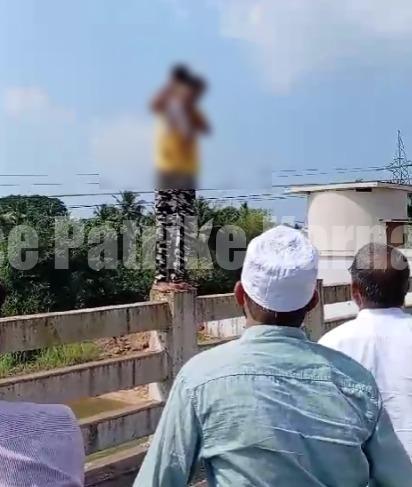 ಮಂಗಳೂರು: ಮಗುವಿನೊಂದಿಗೆ ನದಿಗೆ ಹಾರಿ ಆತ್ಮಹತ್ಯೆಗೆ ಮುಂದಾದ ತಂದೆ : ಸಾರ್ವಜನಿಕರಿಂದ ರಕ್ಷಣೆ