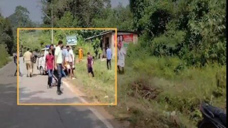 ಉಡುಪಿ: ನಕ್ಸಲ್ ವಿಕ್ರಂಗೌಡ ಶವ ಸಾಗಿಸುತ್ತಿದ್ದ ಅಂಬುಲೆನ್ಸ್ ಪಲ್ಟಿ..!