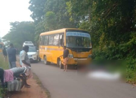 ಕಾರ್ಕಳ: ಶಾಲಾ ಬಸ್ ಮತ್ತು ಬೈಕ್ ನಡುವೆ ಅಪಘಾತ – ಸವಾರ ಮೃತ್ಯು