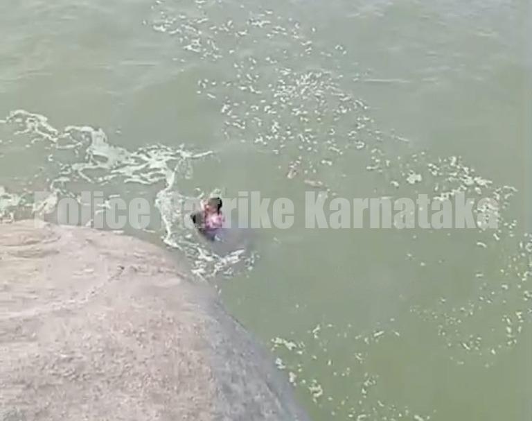 ಉಳ್ಳಾಲ: ಸೋಮೇಶ್ವರದಲ್ಲಿ ಕಡಲಿಗೆ ಹಾರಿದ ಯುವತಿಯ ರಕ್ಷಣೆ..!