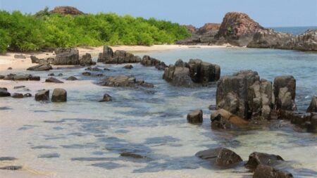 ಮಲ್ಪೆ ಸೈಂಟ್ಮೇರಿಸ್ ದ್ವೀಪಕ್ಕೆ ಬಂದಿದ್ದ ಶಾಲಾ ಬಾಲಕಿ ಅಸ್ವಸ್ಥ..!