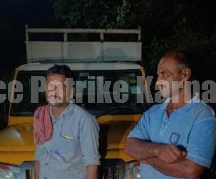 ಮೂಡುಬಿದಿರೆ: ಕಸಾಯಿಖಾನೆಗೆ ಅಕ್ರಮ ಗೋಸಾಗಾಟ- ವಾಹನ ಸಹಿತ ಇಬ್ಬರನ್ನು ಪೊಲೀಸರಿಗೊಪ್ಪಿಸಿದ ಹಿಂದೂ ಸಂಘಟನಾ ಕಾರ್ಯಕರ್ತರು