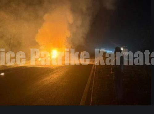 ಉಡುಪಿ: ಭೀಕರ ಅಪಘಾತದಲ್ಲಿ ಹೊತ್ತಿ ಉರಿದ ಲಾರಿ, ದ್ವಿಚಕ್ರ ವಾಹನ; ಓರ್ವ ಗಂಭೀರ