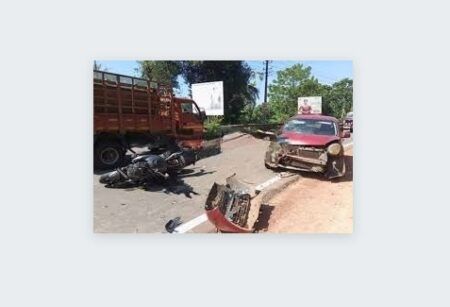 ಕಾರು-ಬೈಕ್ ನಡುವೆ ಅಪಘಾತ- ಬೈಕ್ ಸವಾರ ಗಂಭೀರ..!