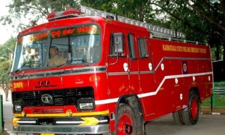 ಫ್ಲ್ಯಾಟ್ನೊಳಗೆ ಸಿಲುಕಿದ ಮಗುವಿನ ರಕ್ಷಣೆ