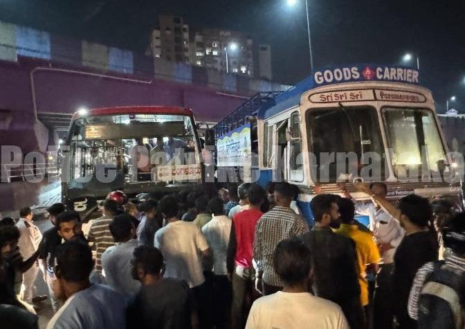 ಮಂಗಳೂರು: ಕುಡಿದ ಮತ್ತಿನಲ್ಲಿ ಯರ್ರಾಬಿರ್ರಿ ಲಾರಿ ಚಲಾಯಿಸಿದ ಚಾಲಕ..! ಹಲವು ವಾಹನಗಳಿಗೆ ಢಿಕ್ಕಿ