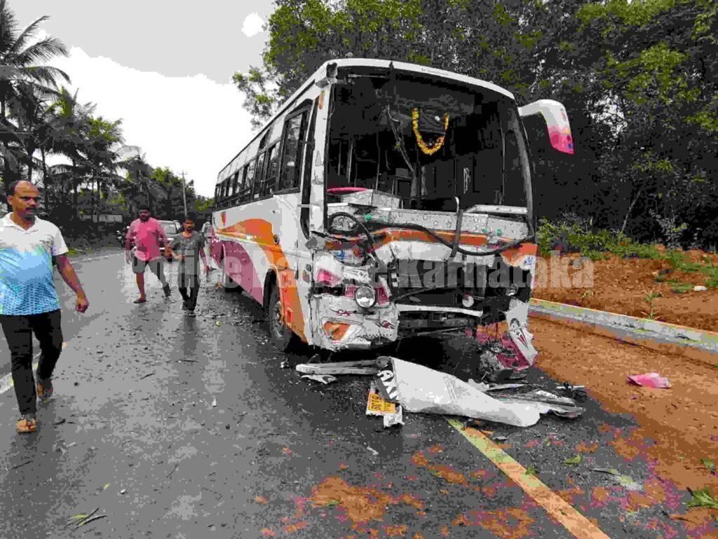 ಕಾರ್ಕಳ: ಬಸ್-ಪಿಕ್ ಆಪ್ ಭೀಕರ ಅಪಘಾತ- ಹಲವರಿಗೆ ಗಾಯ