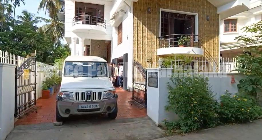 ಮಂಗಳೂರು: ಸರ್ವೆ ಮೇಲ್ವಿಚಾರಕ ಮಂಜುನಾಥ್ ಮನೆ, ಕಚೇರಿ ಮೇಲೆ ಲೋಕಾಯುಕ್ತ ದಾಳಿ