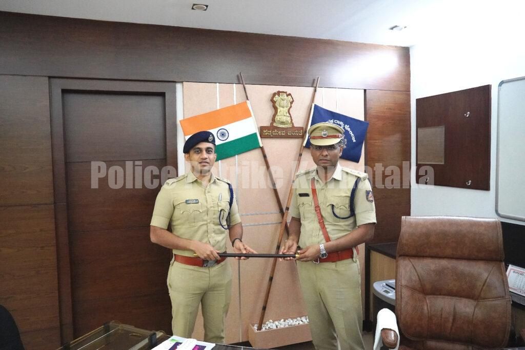 ದಕ್ಷಿಣ ಕನ್ನಡ ನೂತನ ಎಸ್.ಪಿ.ಯಾಗಿ ಡಾ.ಅರುಣ್ ಕೆ. ಅಧಿಕಾರ ಸ್ವೀಕಾರ; ಸಮಾಜ ಘಾತುಕರಿಗೆ ಖಡಕ್ ವಾರ್ನಿಂಗ್..!!