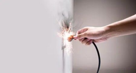 ಕಡಬ: ಪಂಪ್ಗೆ ಸ್ವಿಚ್ ಹಾಕುವಾಗ ವಿದ್ಯುತ್ ಶಾಕ್ ತಗುಲಿ ಮಹಿಳೆ ಸಾವು