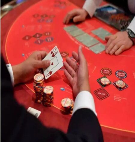 ಮೂಡುಬಿದಿರೆ: ಇಸ್ಪೀಟ್ ಜುಗಾರಿ ಅಡ್ಡೆ ಮೇಲೆ ದಾಳಿ- 7 ಮಂದಿ ಪೊಲೀಸ್ ವಶಕ್ಕೆ