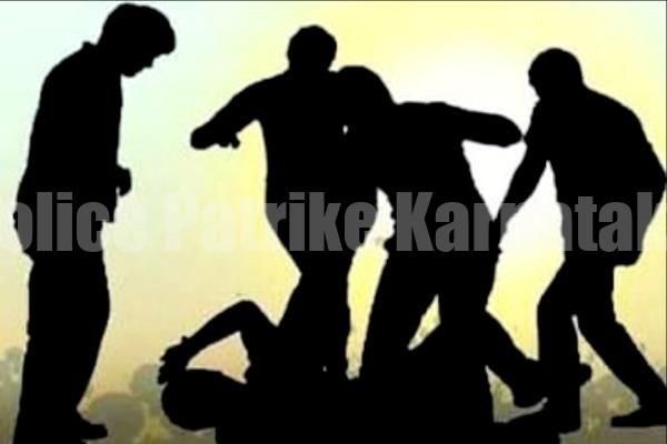 ಮಂಗಳೂರು: ತಂಡದಿಂದ ನಾಲ್ವರಿಗೆ ಹಲ್ಲೆ..!