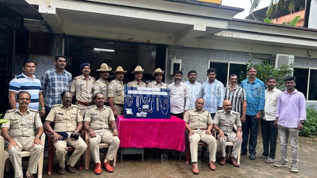 ಅಂತರ ರಾಜ್ಯ ಕಳ್ಳರ ಬಂಧನ: 86,000 ರೂ. ಅಧಿಕ ಮೌಲ್ಯದ ವಸ್ತುಗಳು ವಶ..!