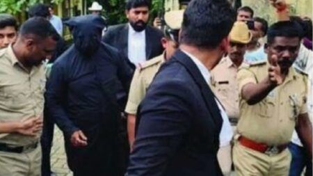 ಎಸ್ಐಟಿ ಕಚೇರಿಗೆ ಆಗಮಿಸಿದ ಧರ್ಮಸ್ಥಳ ಪ್ರಕರಣದ ದೂರುದಾರ