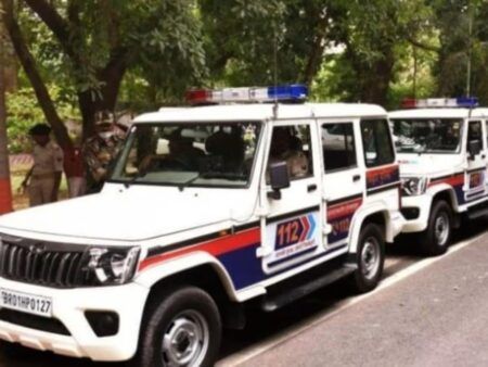 ಮಂಗಳೂರು: ಬ್ರಿಡ್ಜ್ನಿಂದ ನದಿಗೆ ಹಾರಿ ಆತ್ಮಹತ್ಯೆಗೆ ಯತ್ನಿಸಿದ ವ್ಯಕ್ತಿಯನ್ನು ರಕ್ಷಿಸಿದ ಪೊಲೀಸರು