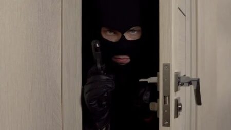 ಬಂಟ್ವಾಳ: ವಿದ್ಯುತ್ ದುರಸ್ತಿಯ ಸೋಗಿನಲ್ಲಿ ಬಂದು ಕಳ್ಳತನ- ಪ್ರಕರಣ ದಾಖಲು