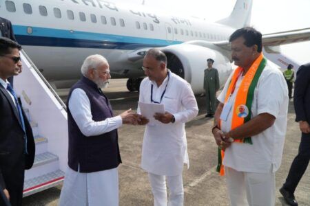 ಕೃಷಿ ಬೆಂಬಲ ಬೆಲೆ ಹೆಚ್ಚಿಸಿ: ಪ್ರಧಾನಿಗೆ ಪತ್ರ ನೀಡಿದ ಸಚಿವ ದಿನೇಶ್ ಗುಂಡೂರಾವ್