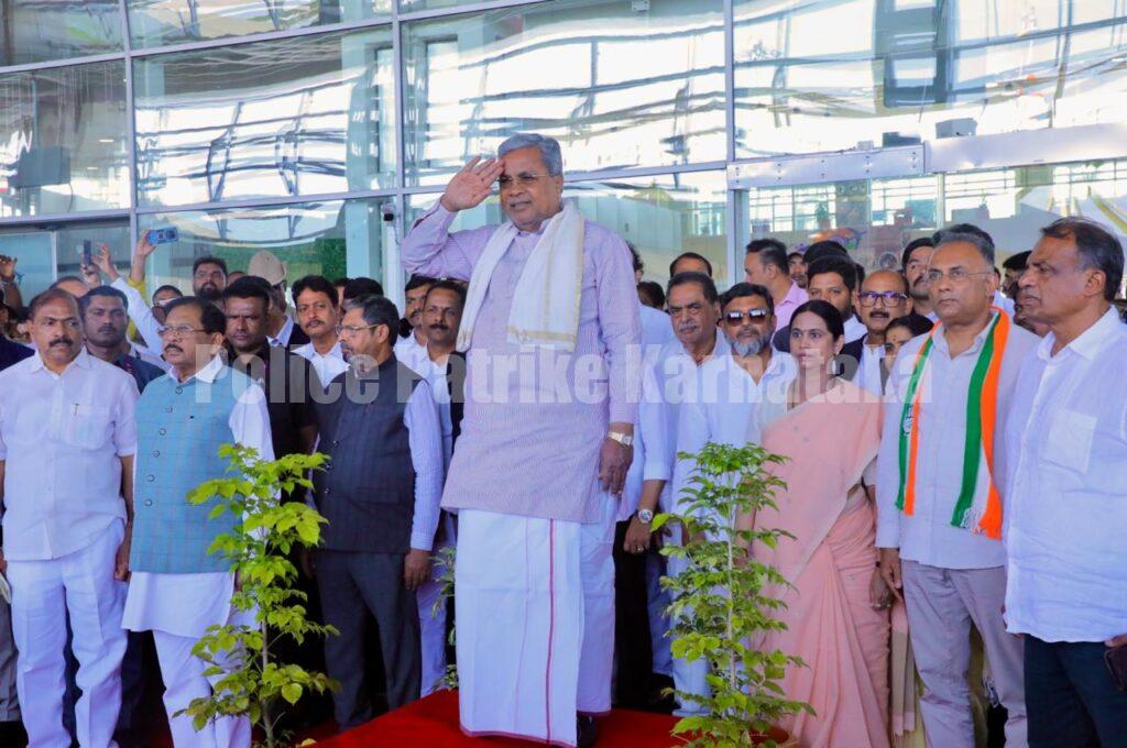 ವಿವಿಧ ಕಾರ್ಯಕ್ರಮಗಳಲ್ಲಿ ಭಾಗವಹಿಸಲು ಮಂಗಳೂರಿಗೆ ಆಗಮಿಸಿದ ಸಿಎಂ ಸಿದ್ದರಾಮಯ್ಯ