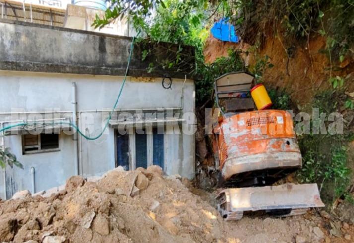 ಮಂಗಳೂರು: ತಡೆಗೋಡೆ ಕಾಮಗಾರಿ ವೇಳೆ ಗುಡ್ಡ ಕುಸಿತ- ಕಾರ್ಮಿಕ ಸಾವು